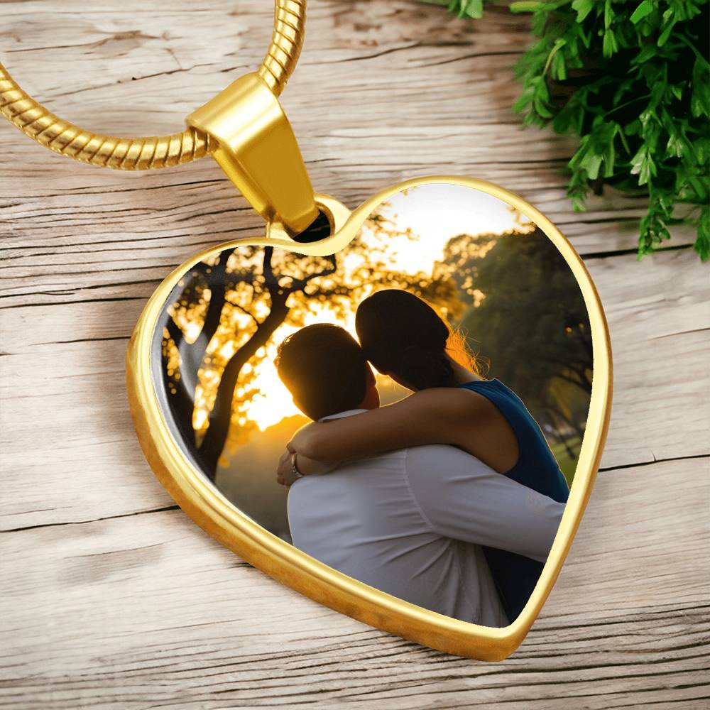 Custom Heart Photo Necklace – Personalized Picture Pendant, Mother's Day Gift for Mom, Wife, Daughter, or Granddaughter
