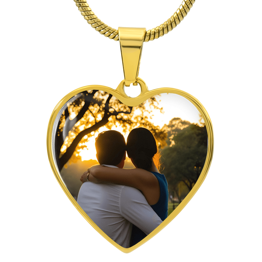 Custom Heart Photo Necklace – Personalized Picture Pendant, Mother's Day Gift for Mom, Wife, Daughter, or Granddaughter