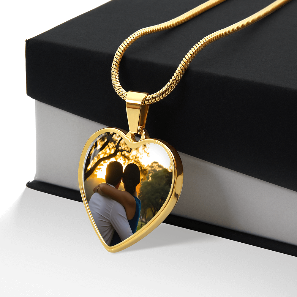 Custom Heart Photo Necklace – Personalized Picture Pendant, Mother's Day Gift for Mom, Wife, Daughter, or Granddaughter
